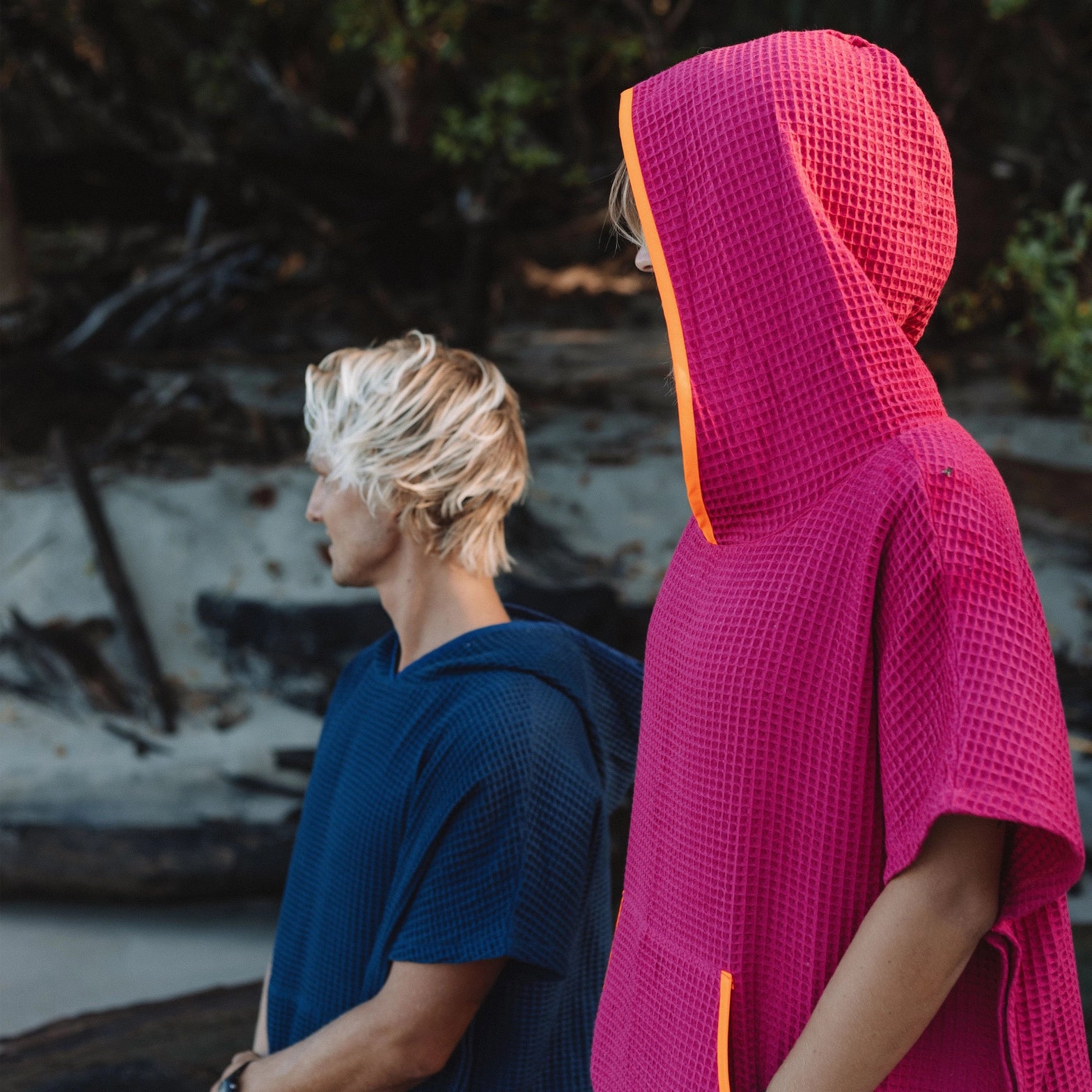 Lett og hurtigtørkende poncho - Berry